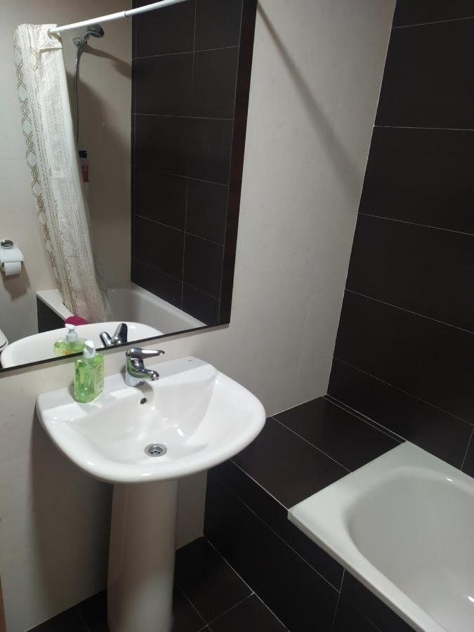 El Parque: Tranquil Pet-Friendly Apartment with Pool Logrono Exterior photo