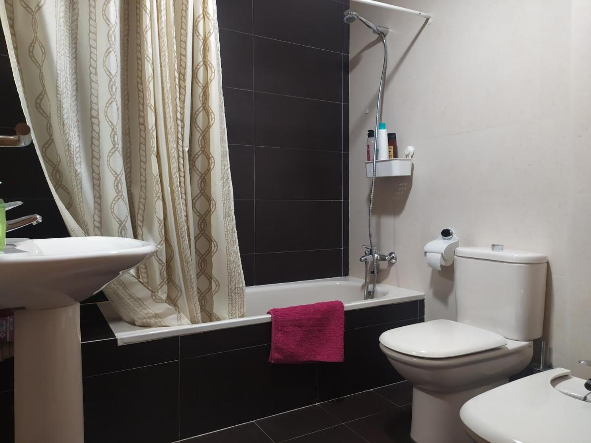 El Parque: Tranquil Pet-Friendly Apartment with Pool Logrono Exterior photo